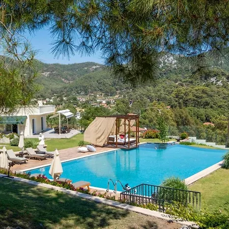 Feriehus Fascinating Home With Shared Pool Surrounded By Nature In Marmaris