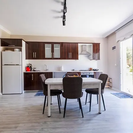 Feriehus Fascinating Home With Shared Pool Surrounded By Nature In Marmaris *